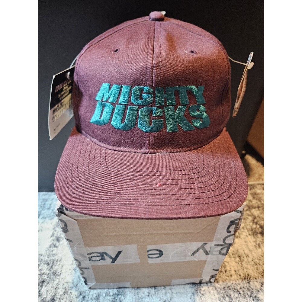 Vintage Mighty Ducks Anaheim NHL Starter Snapback Hat Cap Embroidered NWT